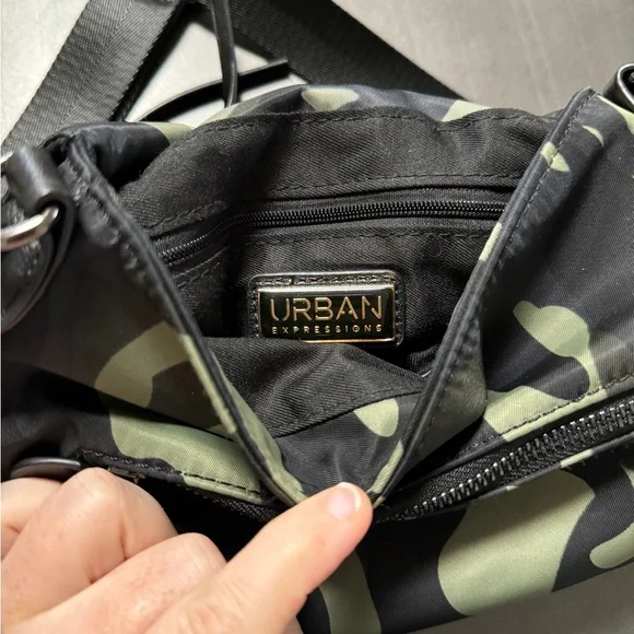 Urban Expressions Nylon Convertible Foldover Crossbody Bag Camouflage Travel - Picture 8 of 14